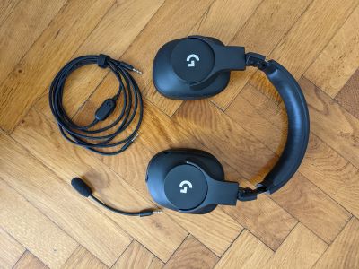 Logitech G Pro sluchátka s mikrofonem