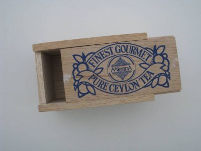 Lehká dřevěná krabička od čaje (osobně, nebo Zásilkovna)