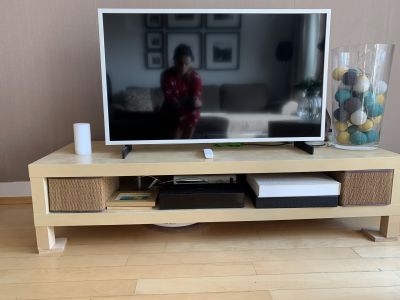 TV stolek Ikea