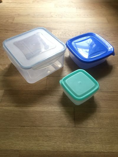 Krabičky na jídlo a příbory