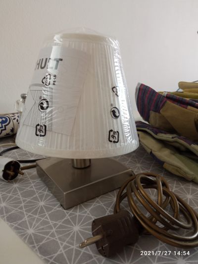 Stolní lampu s novým stínítkem