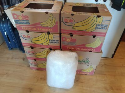 8 banánových krabic + bublinkové folie