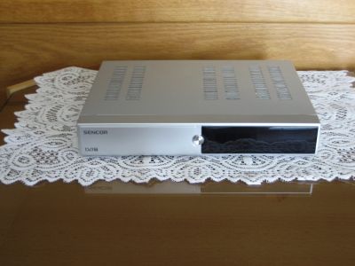 TV ZNAČKY JVC A SET TOP BOX