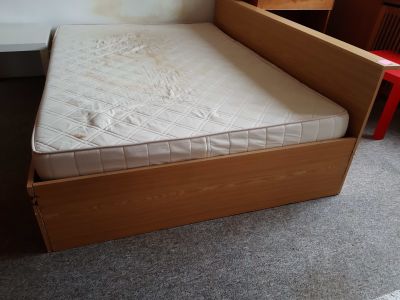 Daruji starší postel 140x200