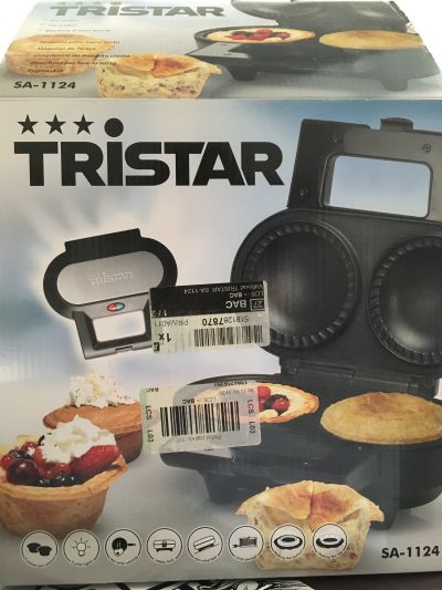 Elektrická trouba TRISTAR SA-1124 Pie maker