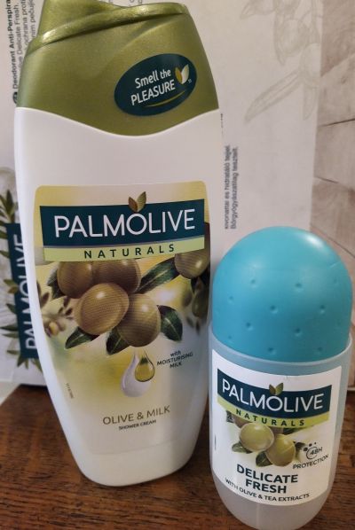 PALMOLIVE Shower cream a Deodorant/antiperspirant