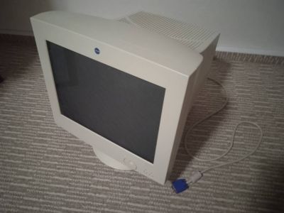 Staré CRT monitory