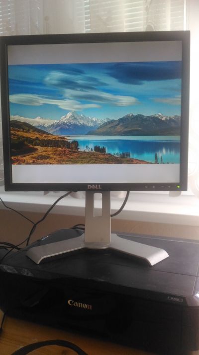 LCD monitor 19"