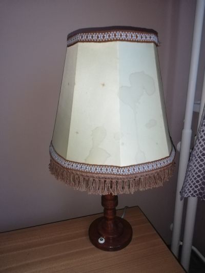 STOLNÍ LAMPA