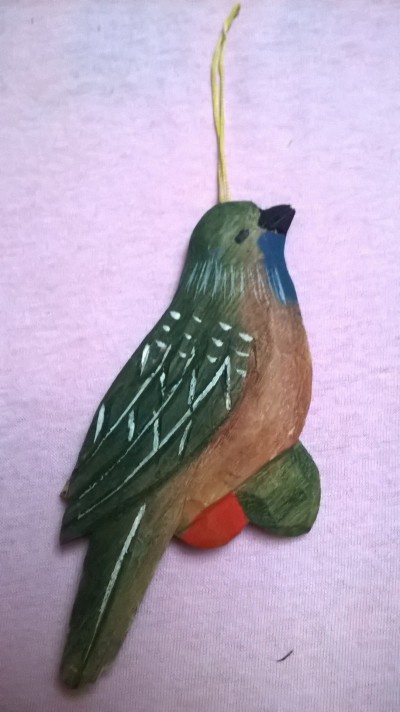 Dřevěný ptáček na zavěšení - zelený
