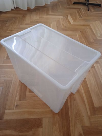 Plastova krabice s vikem velka