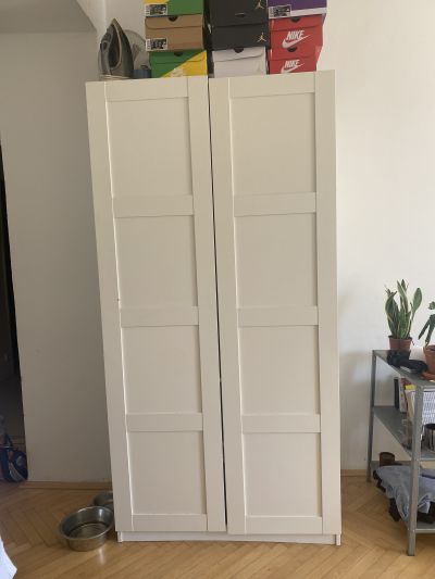 Bílá skříň IKEA