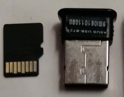 USb flash disk nebo microSD kartu