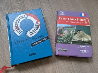 Daruji slovník francouzština-čeština a praktický jazykový pr