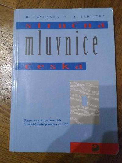 Knihu Stručná mluvnice česká