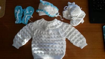 Pletený komplet pro miminko