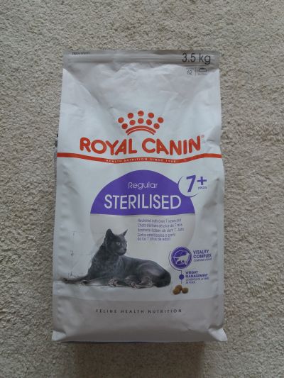 Granule Royal Canin Sterilised 7+ - 2 kg