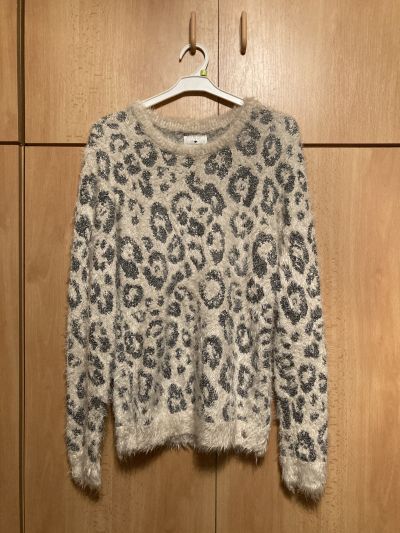 Leopardi svetr