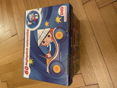 Box s 63 ks DVD s dětskými večerníčky