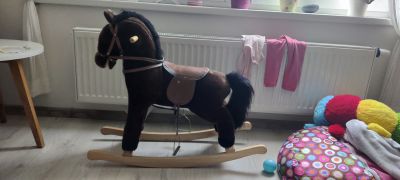 Houpací kůň pro děti