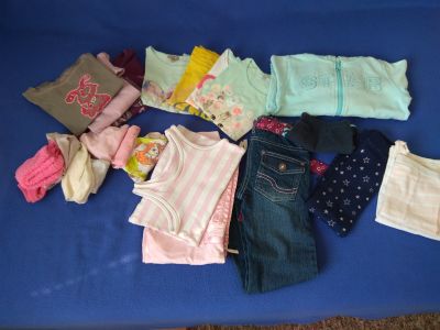 Oblečení holka 3- 4 roky