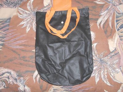 Černá taška