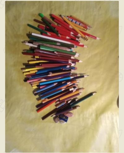 Tužky, pastelky mix