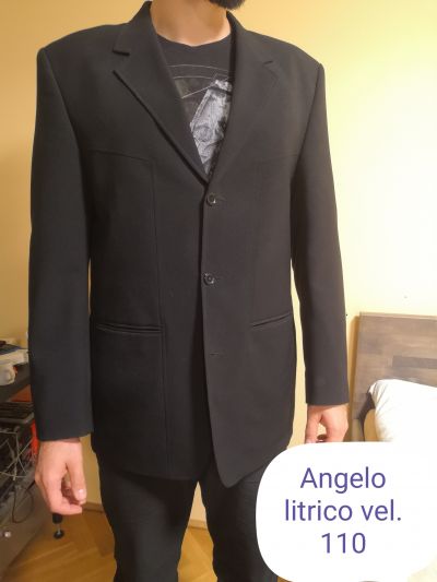 oblek Angelo Litrico vel. 110 (model cca 2005)