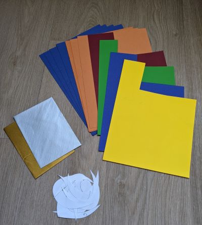Daruji barevné papíry (čtvrtky) A4 a další