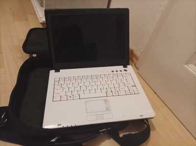 notebook Umax VisionBook 7200WXN