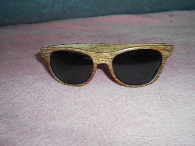 Sluneční brýle design dřevo
