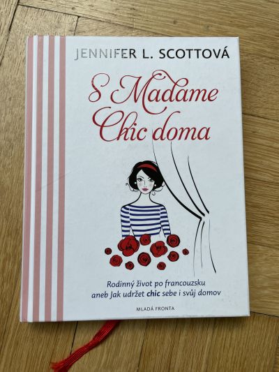 Kniha S Madame Chic doma