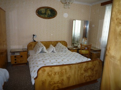 retro ložnice, válendy, kuchyňská linka