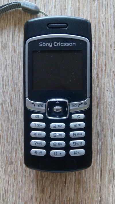 Telefon Sony Ericsson T290i