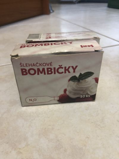 Bombicky slehackove plnitelne