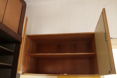 Dřevěná skříňka, žlutá