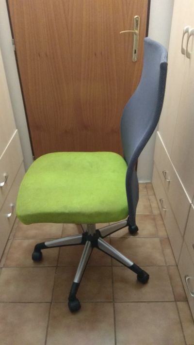 Kancelářská židle otočná