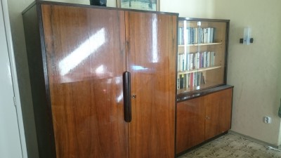 skříň a knihovna z60. let