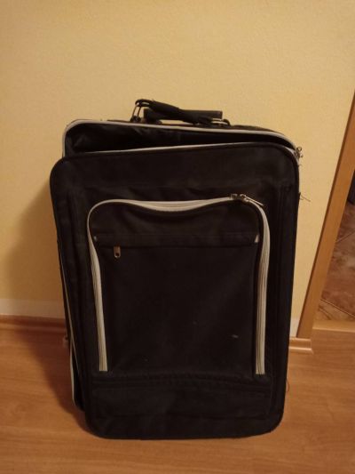Menší kufr bez koleček