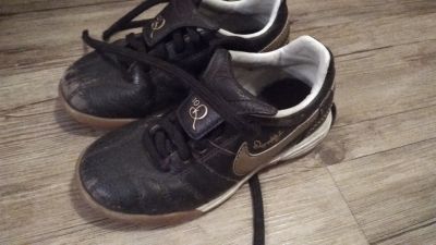 Kopačky Nike, velikost asi 28