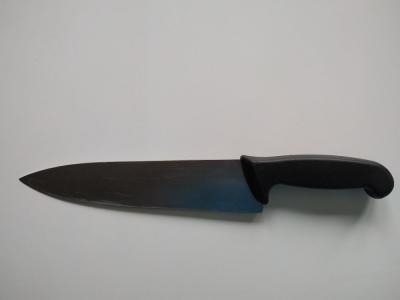 Nůž