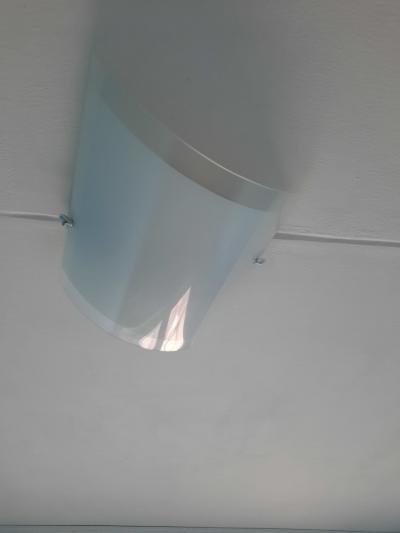 Lustr na dvě žárovky do menší místnosti
