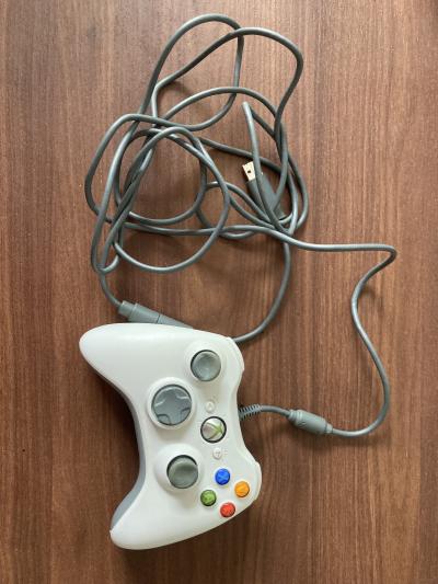 Originál drátový USB gamepad Xbox 360 pro PC