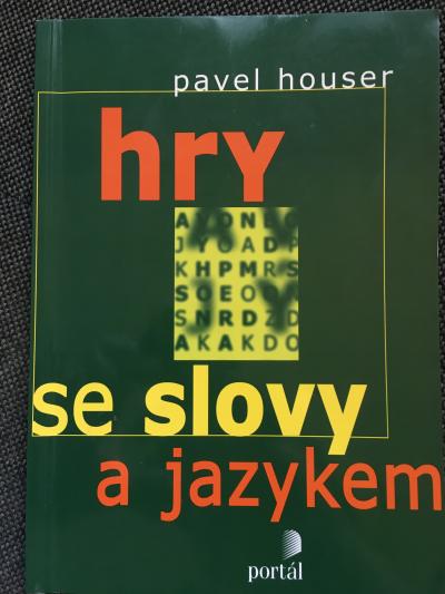 Kniha Hry se slovy a jazykem