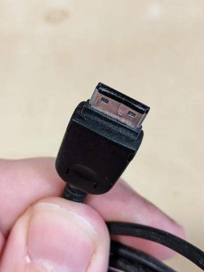 USB nabijeci kabel