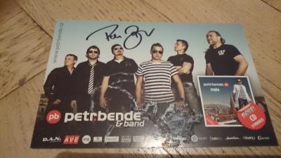 Podepsaný plakátek zpěváka Petra Bendeho