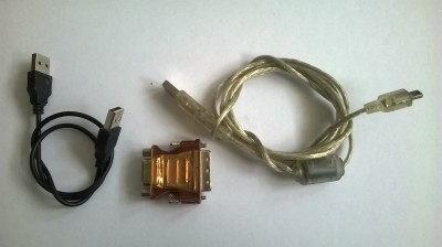 USB kabel, Redukce na monitor, Síťový adaptér 