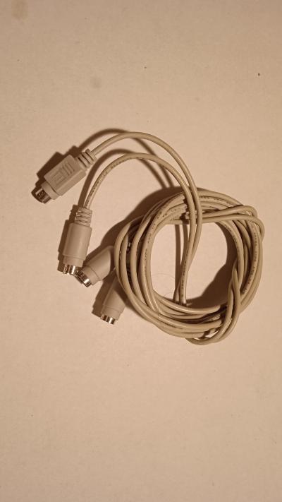 Prodlužovací kabely PS2