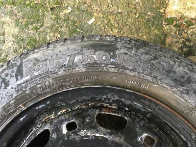 Kolo od auta - rezerva 185/60 R14 s plechovým diskem