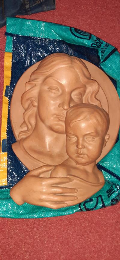 keramika Madona s dítětem